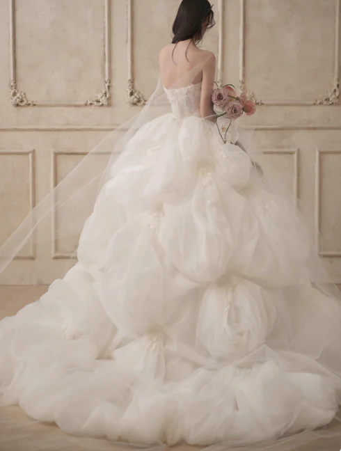 Gorgeous Strapless Ball Gown Long Wedding Dress Tulle White Bridal Gown Sleeveless Bridal Dress DP3795 - Deanwangkt