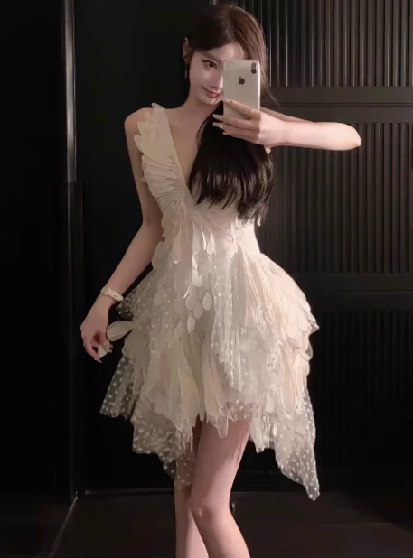 Pretty A line V Neck Lace White Short Formal Homecoming Dresses Middle School Short 21st Birthday Outfits Graduation Dress Mini Cocktail Dresses DH2310 - Deanwangkt