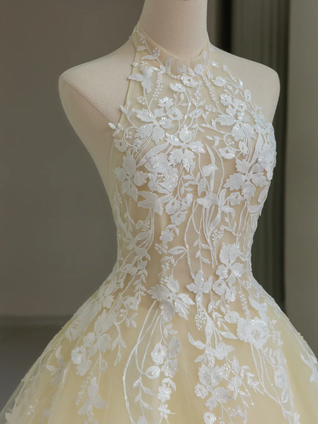 Pretty Ball Gown High Neck Tulle Light Yellow Long Quinceanera Dress Formal Gowns Vestido De 15 Anos Sweet 16 Dress DH1135 - Deanwangkt