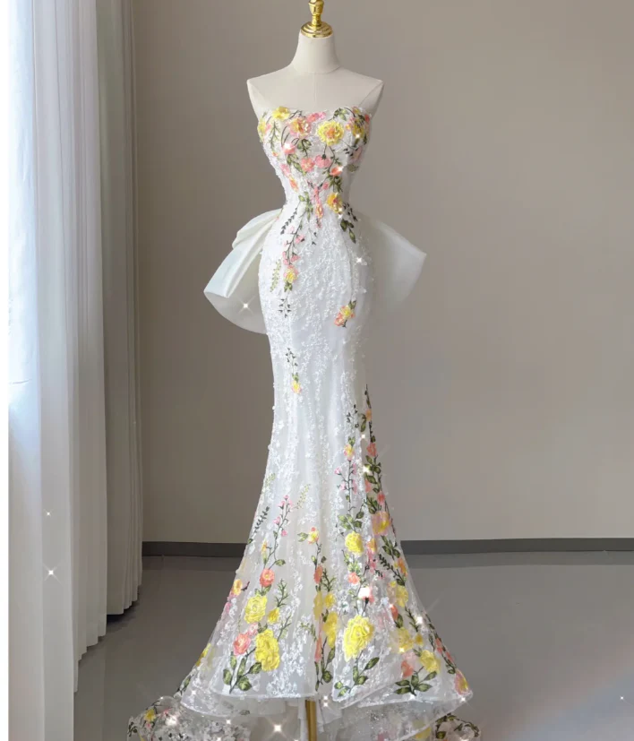 Pretty Mermaid Strapless Lace White Sleeveless Long Prom Dresses Evening Dresses DP446 - Deanwangkt