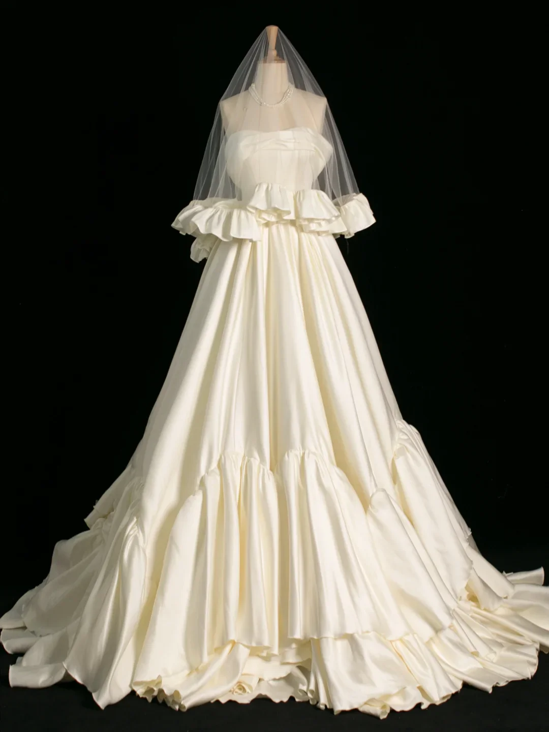 Pretty Wedding Dress Ball Gown Off The Shoulder Short Sleeves Satin Long Vintage Wedding Dresses Bridal Gowns Brides Gown DH386 - Deanwangkt