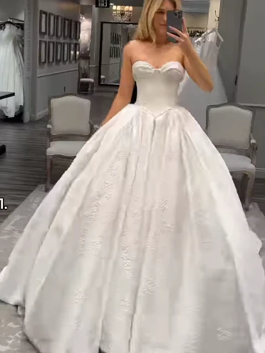 Retro Ball Gown Sweetheart Sleeveless White Satin Wedding Dress Modest Wedding Dresses Princess Wedding Gowns DH1476 - Deanwangkt