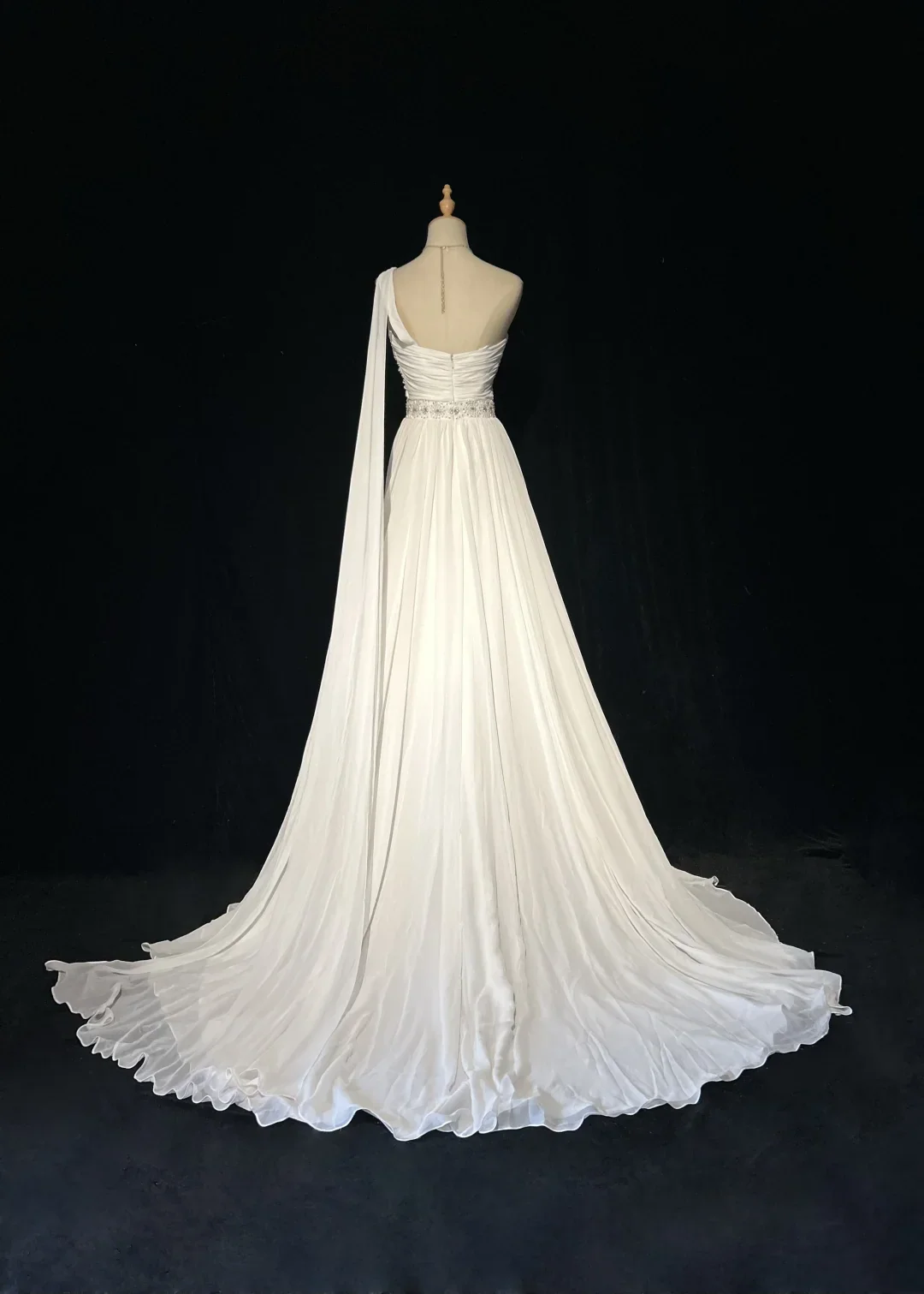 Vintage Bridal Gown 1960s A line One Shoulder Sleeveless Chiffon Pleated Beads Long White Wedding Dresses Elegant Bridal Gowns DH1013 - Deanwangkt