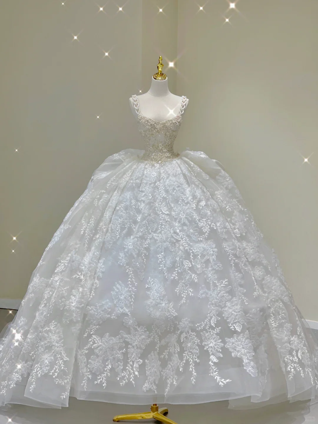 Dreamy Ball Gown Square Neckline Lace Long White Wedding Dresses Brides Dress DP422 - Deanwangkt