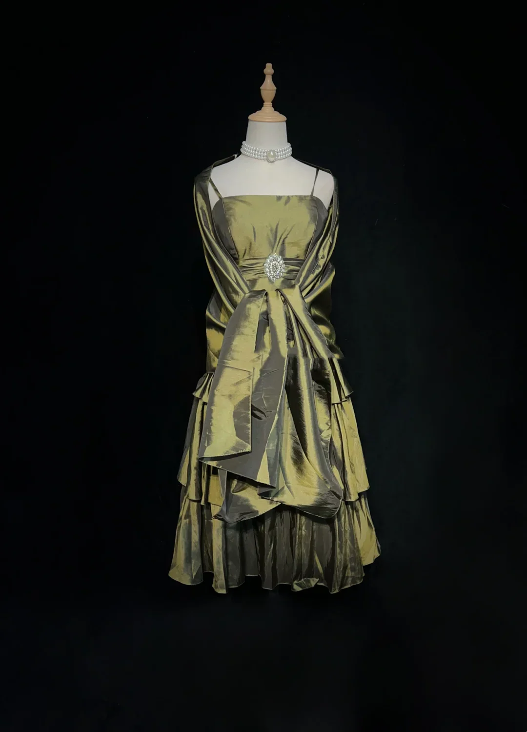 Vintage Ball Gown Spaghetti Straps Olive Green Taffeta Knee Length Formal 8th Grade Homecoming Dresses Middle School Prom Dress Hoco Outfits DH1442 - Deanwangkt