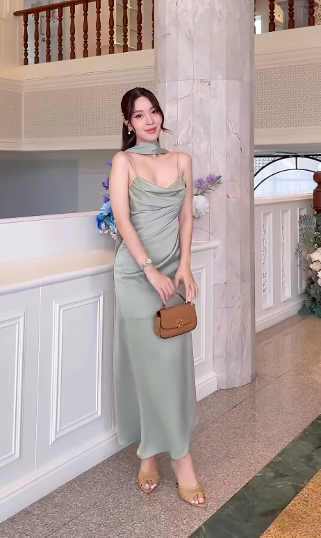 Elegant Spaghetti Strap Sheath Green Formal Dresses Satin Sleeveless Green Bridesmaid Dresses DP3754 - Deanwangkt
