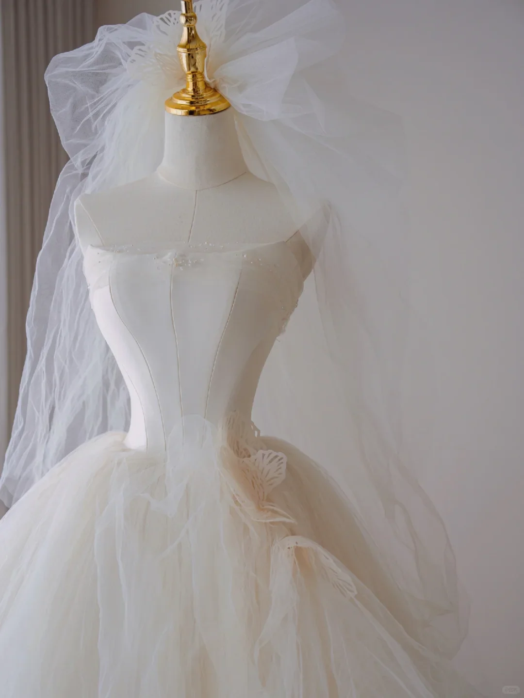 Timeless Ball Gown Strapless Long Tulle White Sweep Train Wedding Dresses Brides Dress DP435 - Deanwangkt