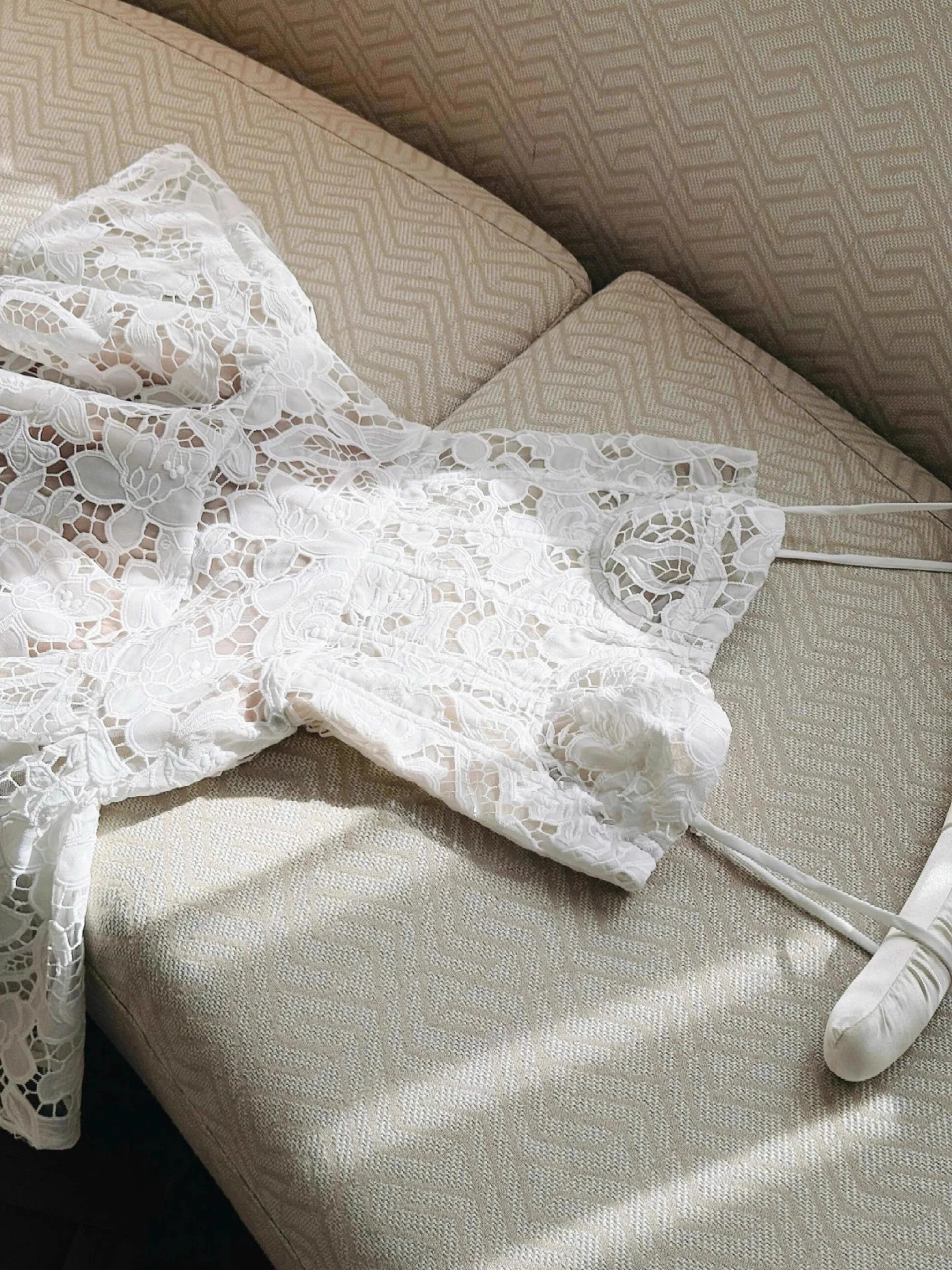 Simple A Line Spaghetti Straps Lace White Short Formal Homecoming Dresses Party Graduation Dress Hoco Dresses DH2782 - Deanwangkt