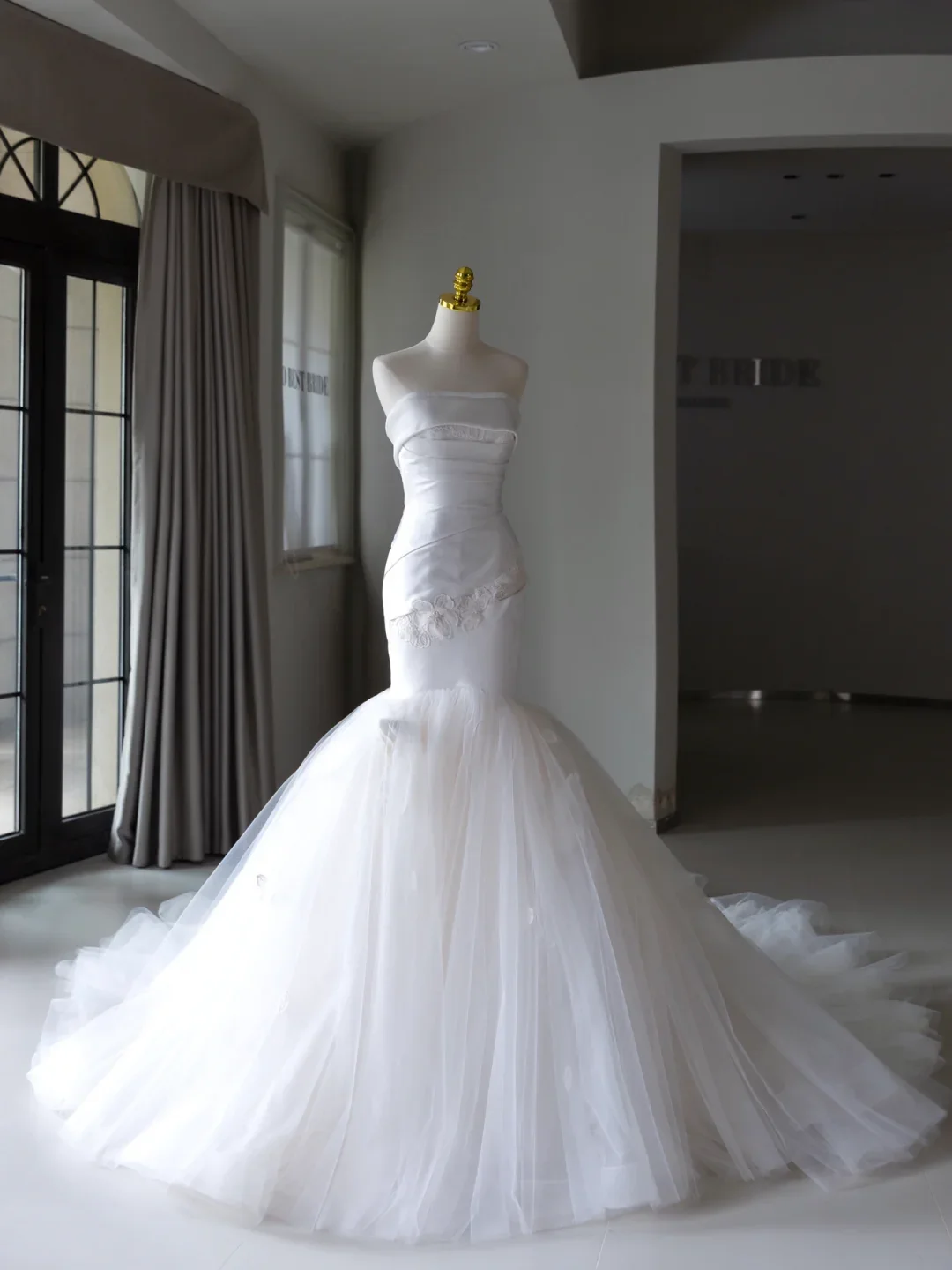 Simple Mermaid Strapless Satin White Tulle Wedding Dress Modest Wedding Dresses Princess Wedding Gowns DH1560 - Deanwangkt