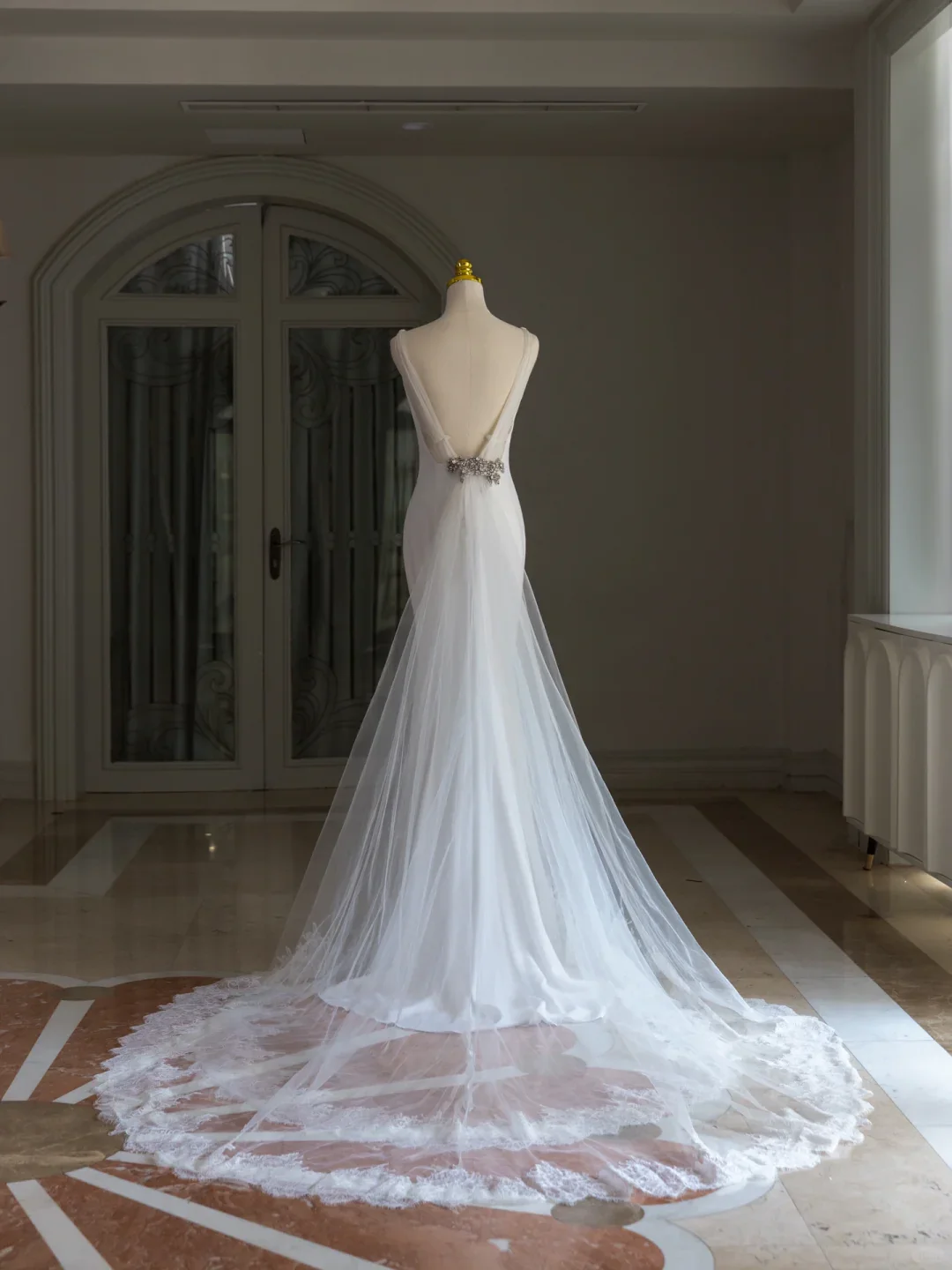 Simple Mermaid V Neck Satin White Wedding Dress Modest Wedding Dresses Princess Wedding Gowns DH1559 - Deanwangkt