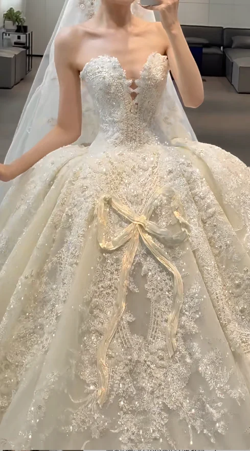 Timeless Sweetheart Ball Gown Tulle Beaded Wedding Dress Elegant Applique White Bridal Dress DP2970 - Deanwangkt