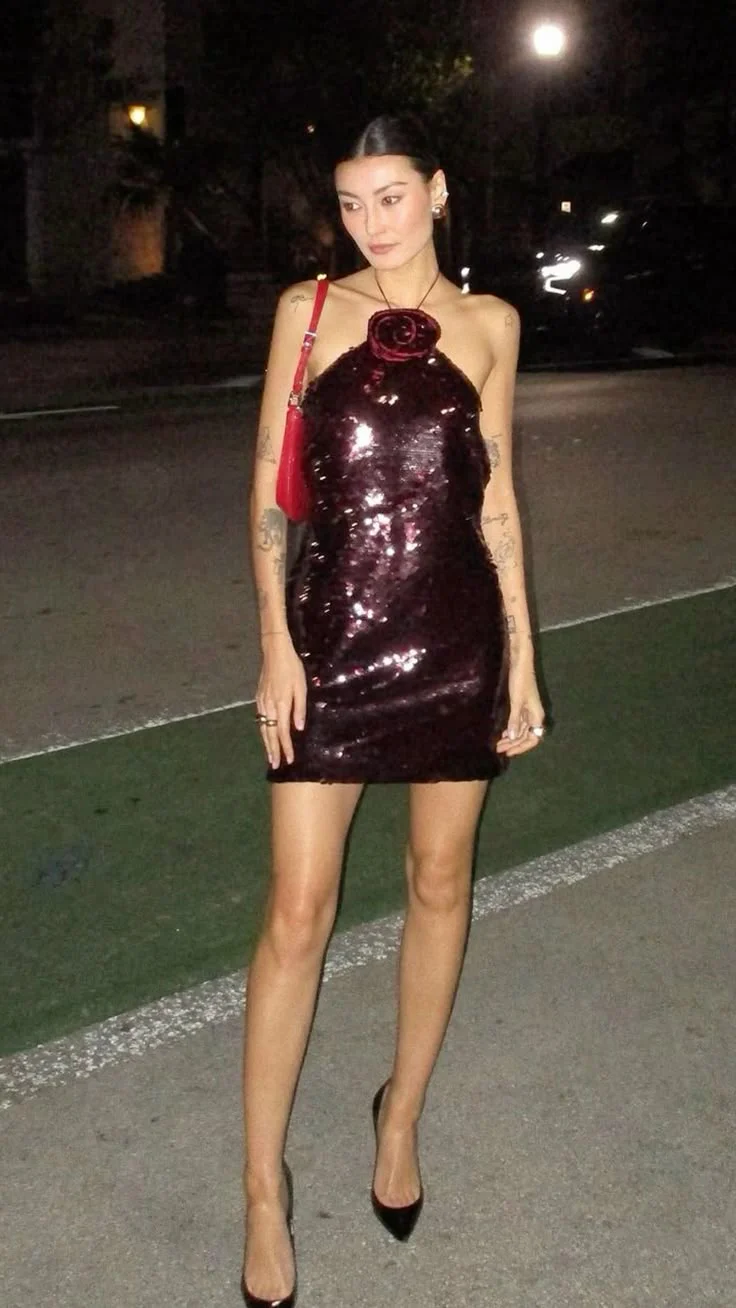 Sexy Sheath Halter Burgundy Sequin Short Formal Homecoming Dress Middle School Short 16th Birthday Outfits Graduation Dress Cocktail Dresses DH2232 - Deanwangkt