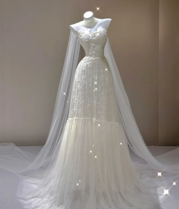 Elegant A Line Strapless White Lace Sleeveless Long Wedding Dresses Brides Dress P0014 - Deanwangkt