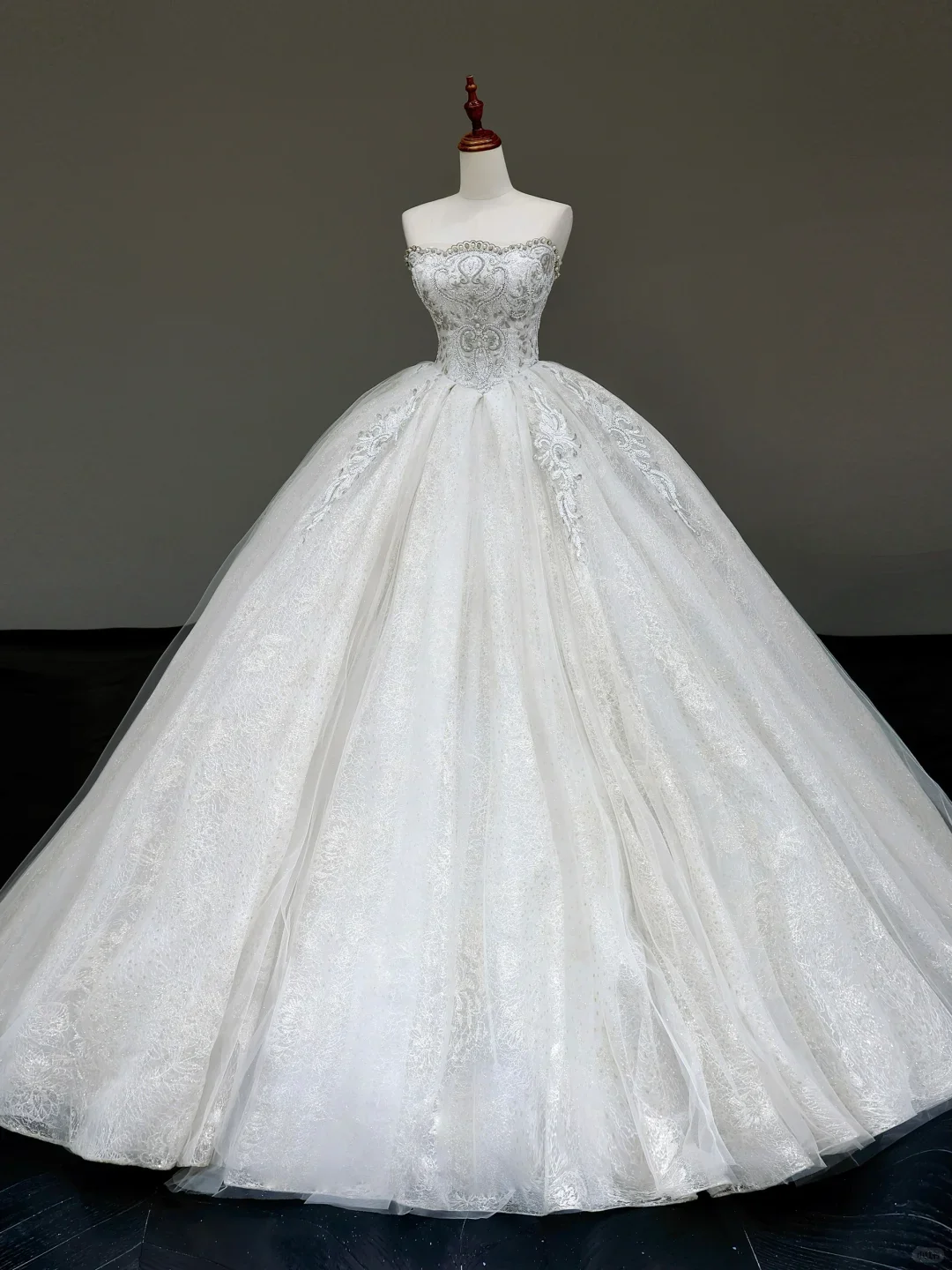 Princess Bridal Gown Ball Gown Strapless Sequin White Beads Wedding Dresses Bridal Gowns DP825 - Deanwangkt