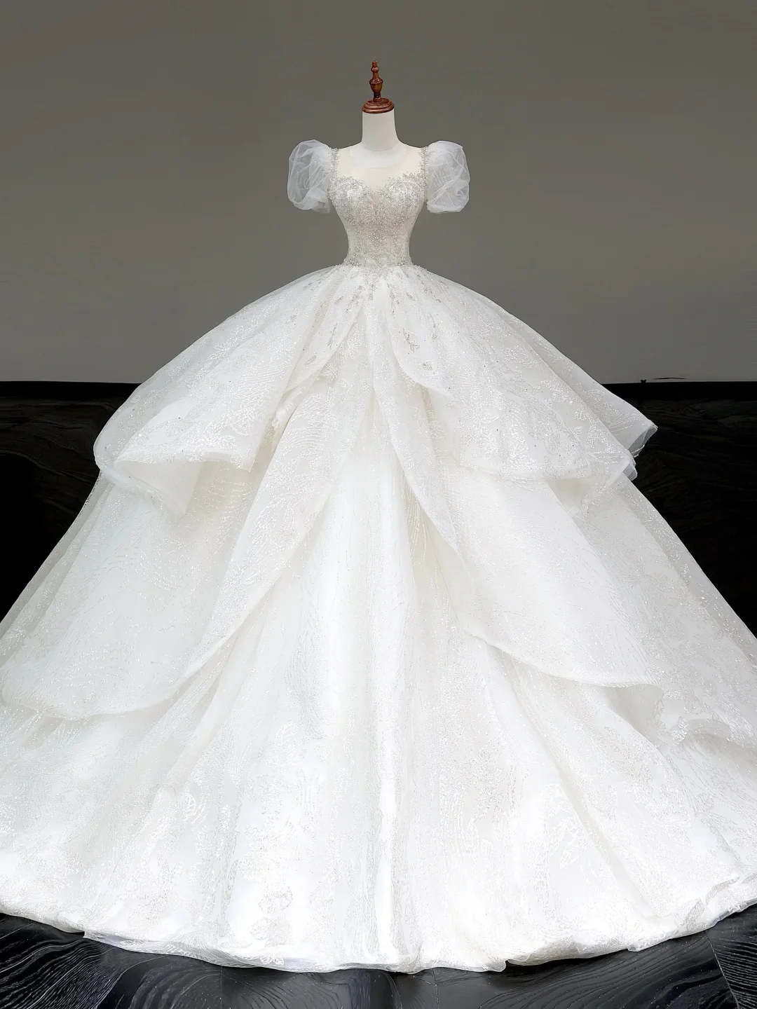 Unique Bridal Gown Ball Gown Sweetheart Short Sleeves White Sequin Wedding Dresses Bridal Gowns DP794 - Deanwangkt