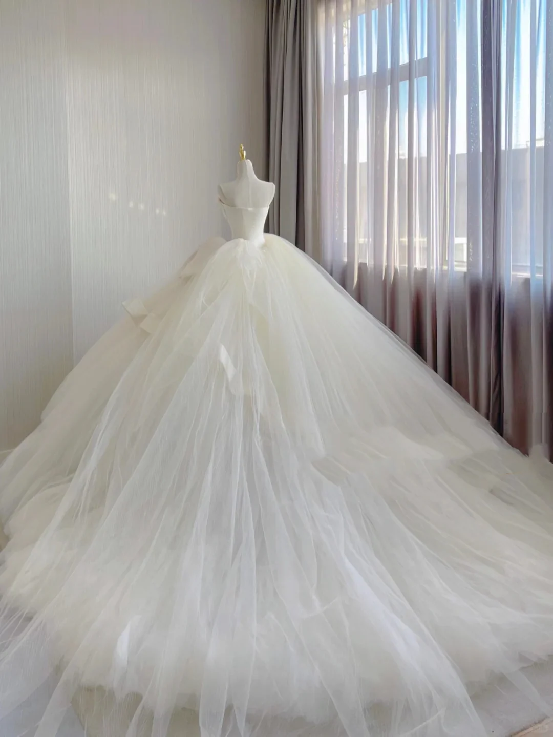 Timeless Ball Gown Strapless Satin Tulle Long White Wedding Dresses Brides Dress DP325 - Deanwangkt