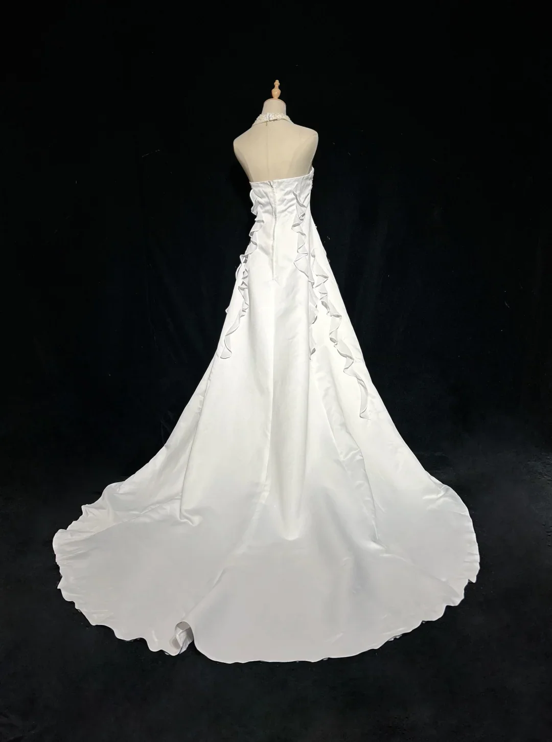 Unique Bridal Dress A line Halter Wedding Dress With Beads Layers White 90s Chiffon Wedding Dresses Vintage Bride Dress Bridal Gowns DH1263 - Deanwangkt