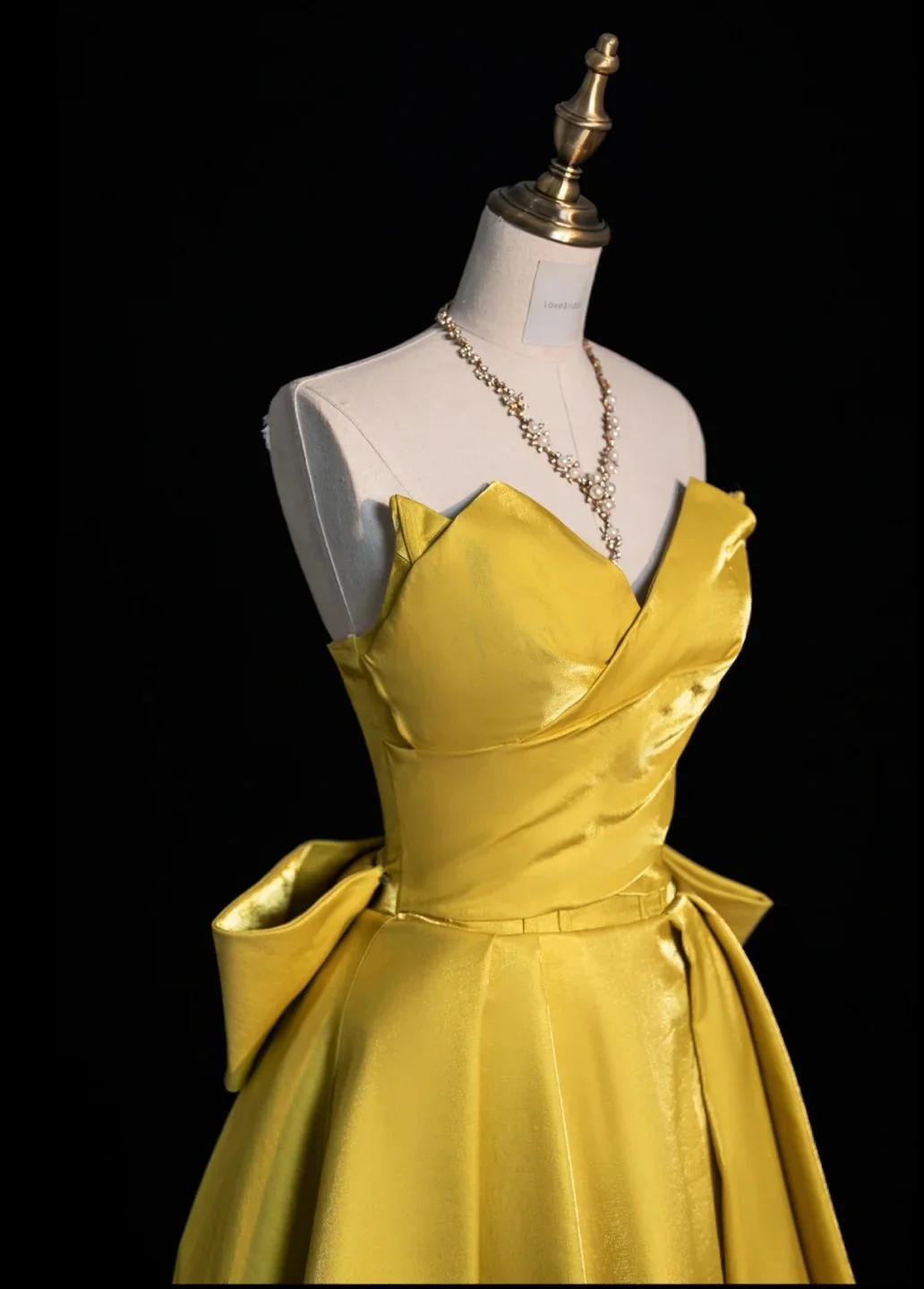 Chic Strapless A-Line Long Prom Dresses Satin Yellow Evening Dresses DP3339 - Deanwangkt