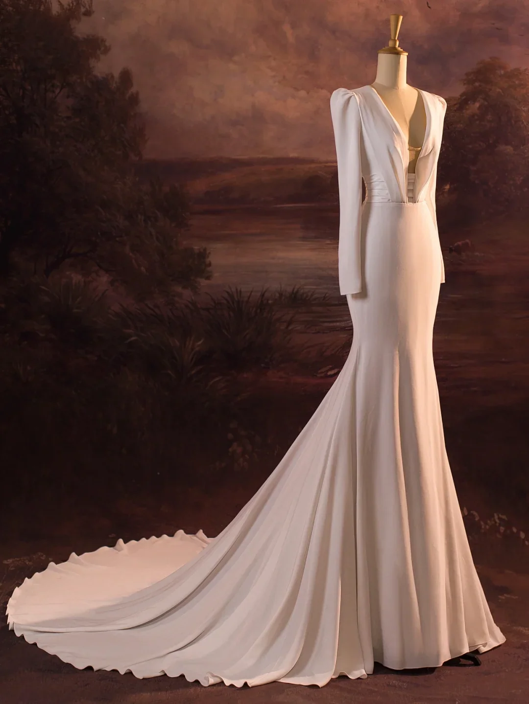 Vintage Wedding Dress Mermaid V Neck White Long Sleeves Backless Satin Long Wedding Dresses Bridal Gowns Brides Gown DH413 - Deanwangkt