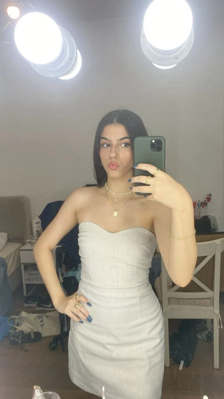 Pretty Sheath Sweetheart White Sequin Formal Homecoming Dresses Short 21st Birthday Outfits Graduation Dress Mini Cocktail Dresses DH2267 - Deanwangkt