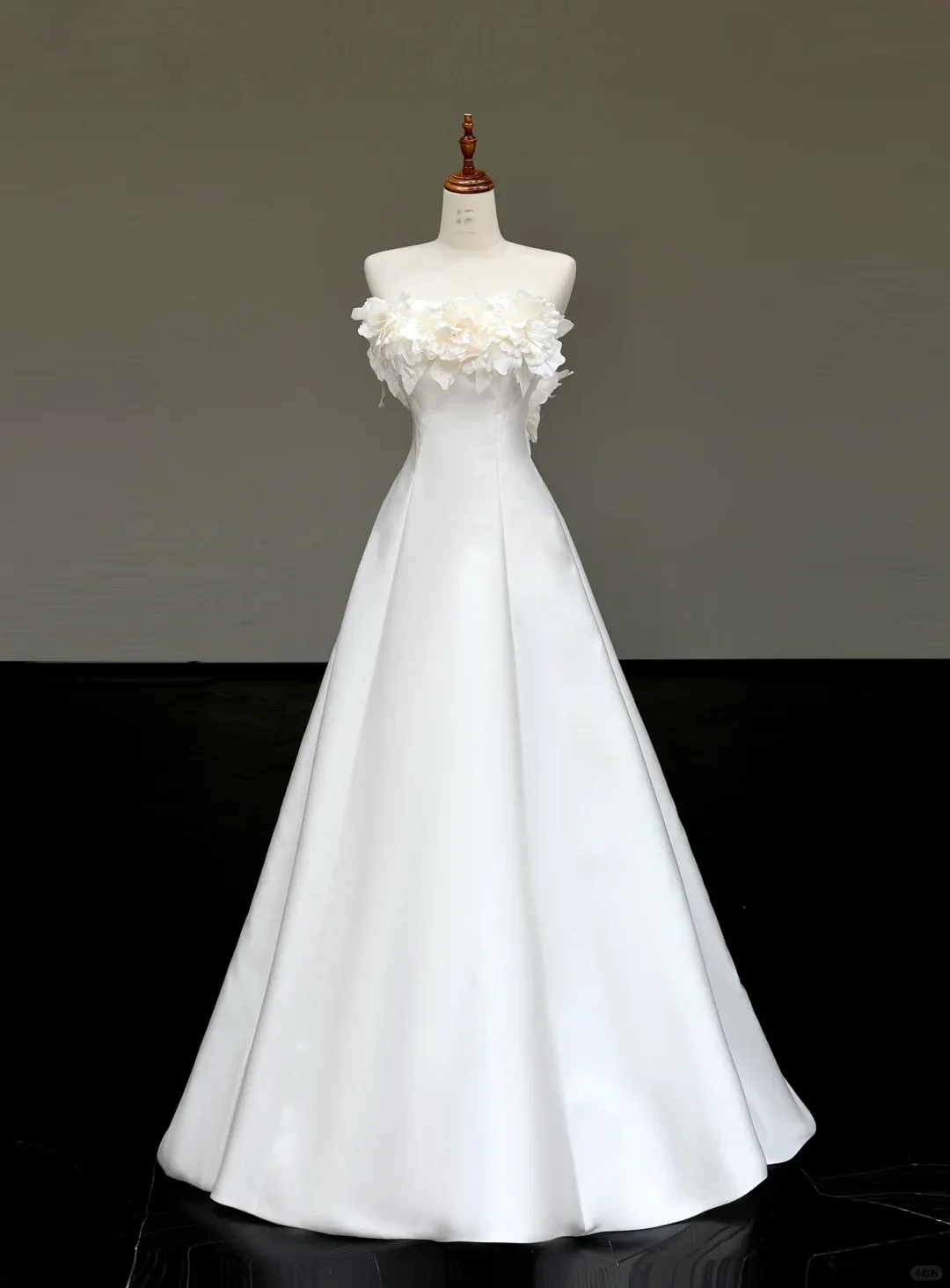 Unique Bridal Gown A line Strapless Satin White Wedding Dresses Minimalist Bridal Gowns DP796 - Deanwangkt