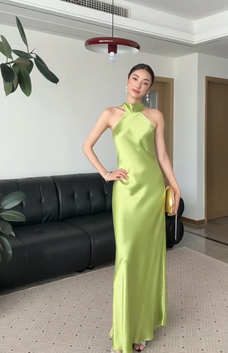 Chic Sheath Sleeveless Green Bridesmaid Dresses Satin Green Formal Dresses DP3904 - Deanwangkt