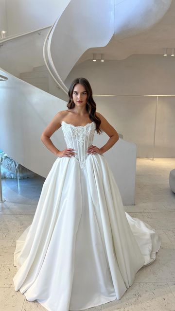 Princess Bridal Dress Ball Gown Strapless Sleeveless Lace White Wedding Dresses Pretty Bridal Gowns DH966 - Deanwangkt