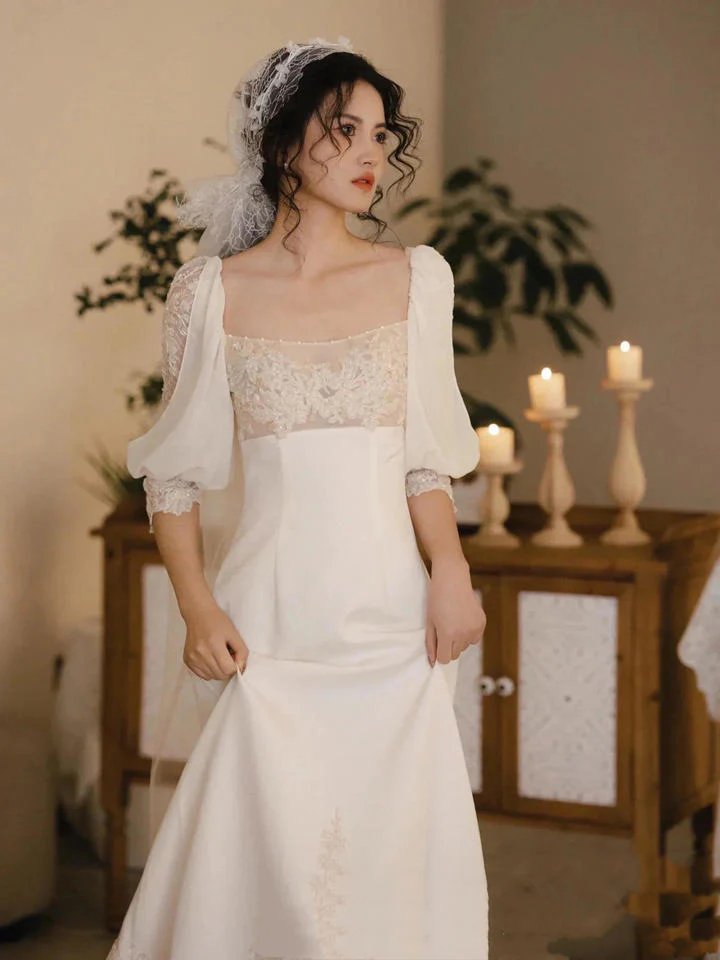 Romantic Wedding Gown Bridal Dress A Line Square Neck Satin Wedding Dress Ivory Wedding Dresses Modest Wedding Gowns DH2038 - Deanwangkt