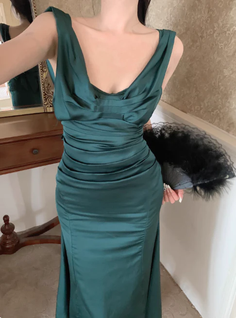 Chic Sheath Dark Green Long Prom Dresses Sleeveless Satin Dark Green Birthday Dresses DP3880 - Deanwangkt