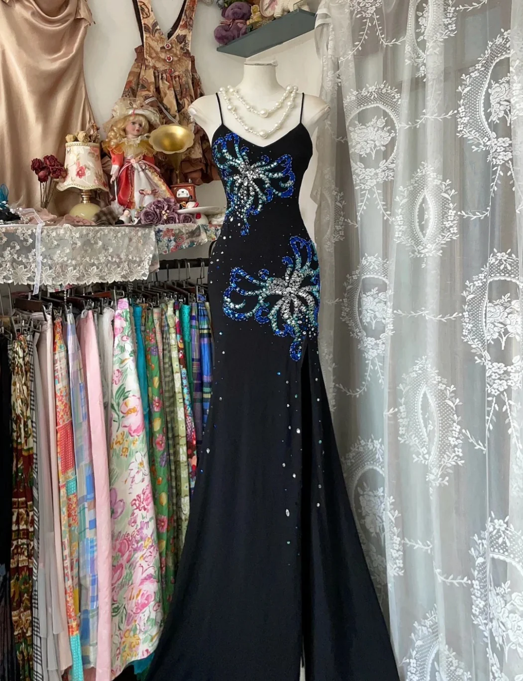 Elegant Spaghetti Strap Sheath Prom Dress Vintage Chiffon Sequin Black Formal Evening Dress DP2934 - Deanwangkt