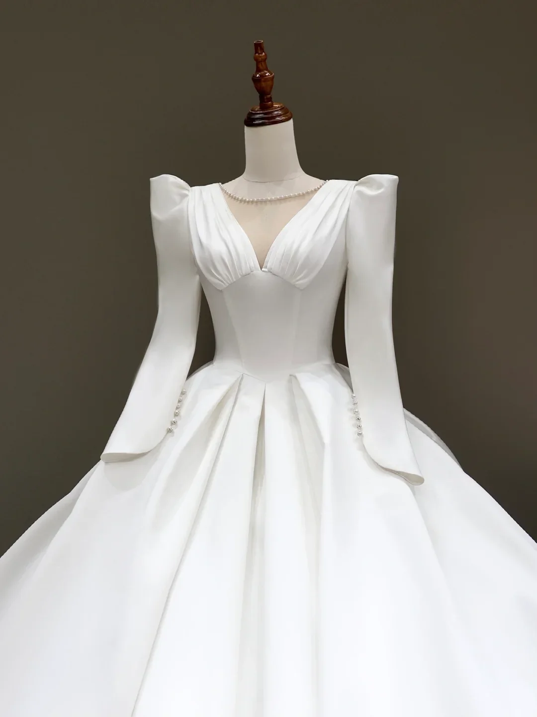 Princess Bridal Gown Ball Gown Scoop Satin White Pearls Wedding Dresses With Bow-knot Bridal Gowns DP819 - Deanwangkt