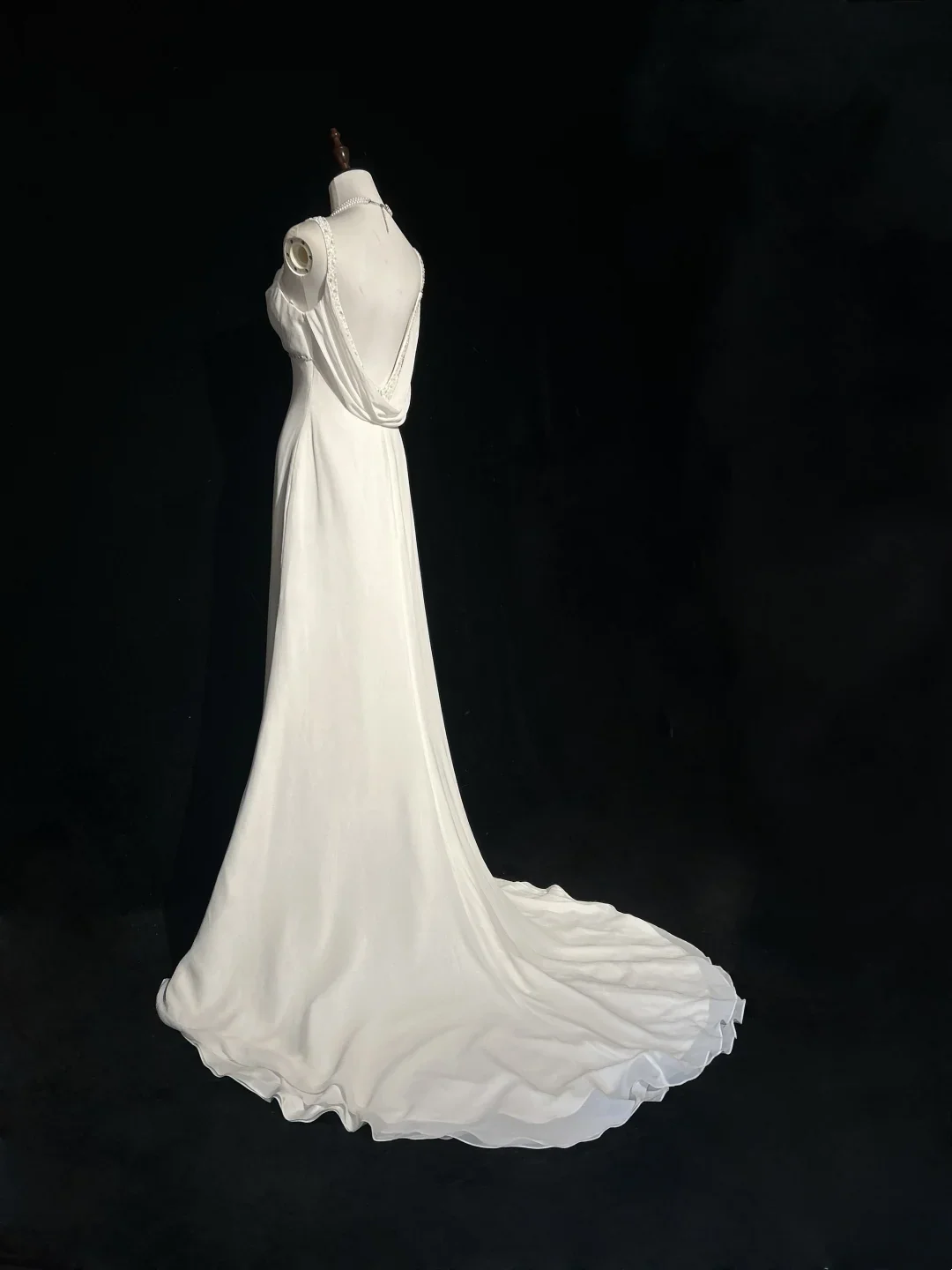 Vintage Bridal Dress Mermaid Spaghetti Straps Backless Chiffon White Beads Long Wedding Dress Retro Wedding Dresses Modest Wedding Gowns DH2669 - Deanwangkt