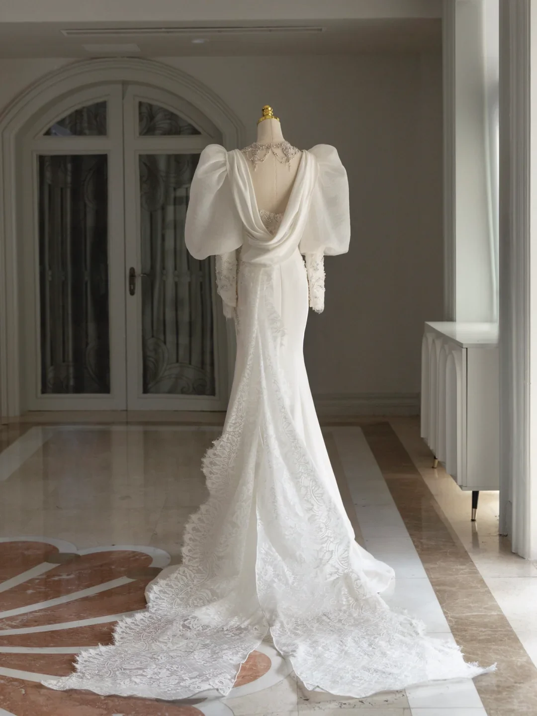 Retro Bridal Dress Mermaid V Neck Long Sleeves Satin Wedding Dress With Lace Wedding Dresses Modest Wedding Gowns DH1294 - Deanwangkt