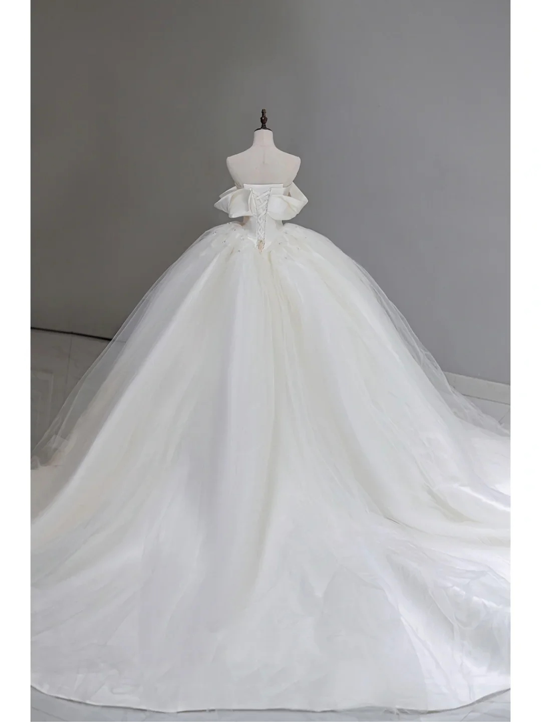 Timeless Bridal Gown Ball Gown Off The Shoulder Satin Long White Wedding Dresses Elegant Bridal Gowns DH867 - Deanwangkt