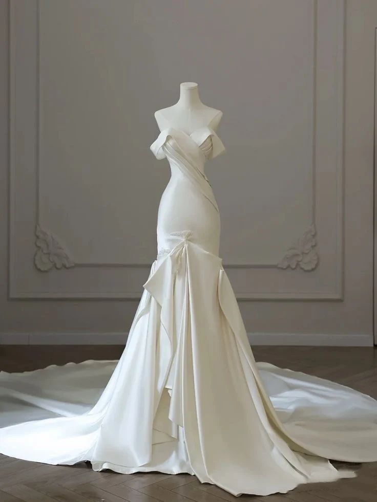 Unique Bridal Gown Mermaid Off The Shoulder Satin Short Sleeves Pleated Wedding Dresses Modest Bridal Gowns DH932 - Deanwangkt