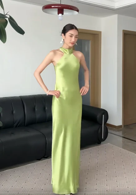Chic Sheath Sleeveless Green Bridesmaid Dresses Satin Green Formal Dresses DP3904 - Deanwangkt