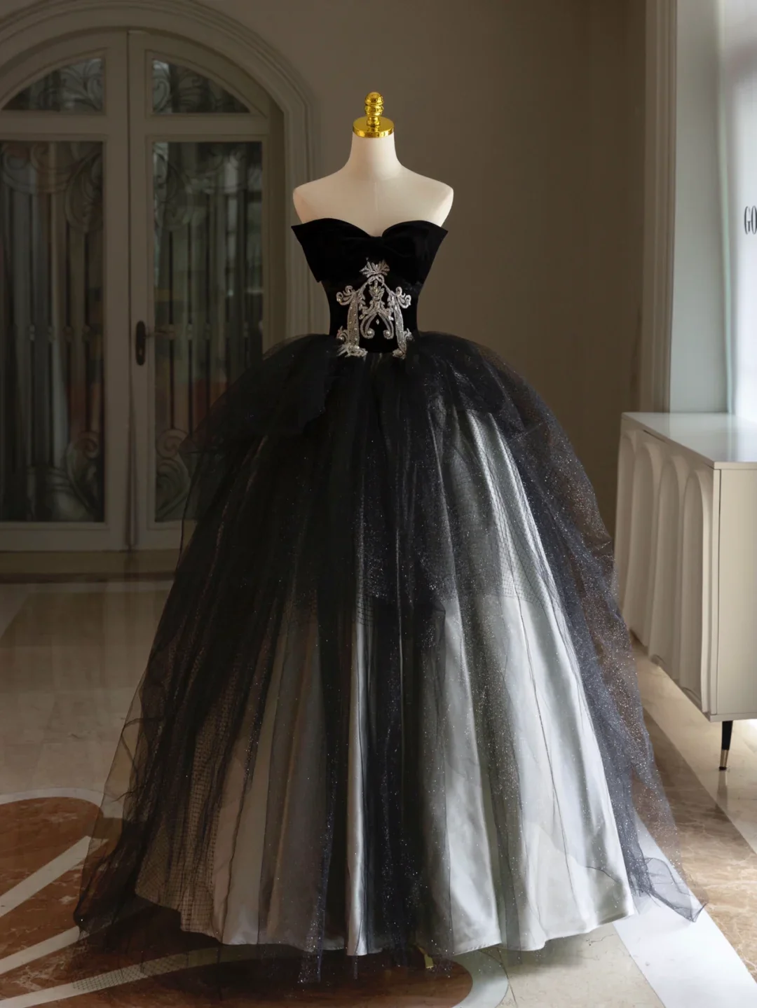 Luxury Ball Gown Sweetheart Neck Off Shoulder Lace Appliques Black Tulle Quinceanera Dress Quinceanera Dress Formal Gowns Vestido De 15 Anos Sweet 16 Dress DH1292 - Deanwangkt