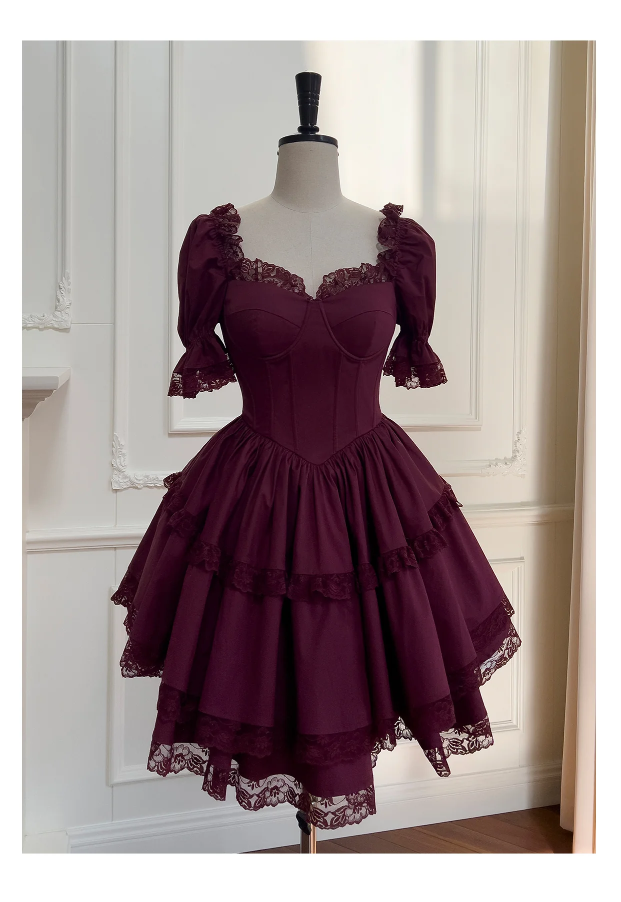 Vintage Ball Gown Sweetheart Burgundy Satin Grad Dress Inspo Short Mini Formal 8th Grade Homecoming Dresses High School Hoco Court Dress Graduation Dress Cocktail 18th Birthday Outfits D1945 - Deanwangkt