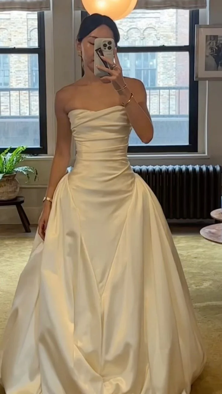 Ethereal Wedding Dress Sheath Strapless Satin Long Ivory Wedding Dresses Bridal Gowns DH863 - Deanwangkt