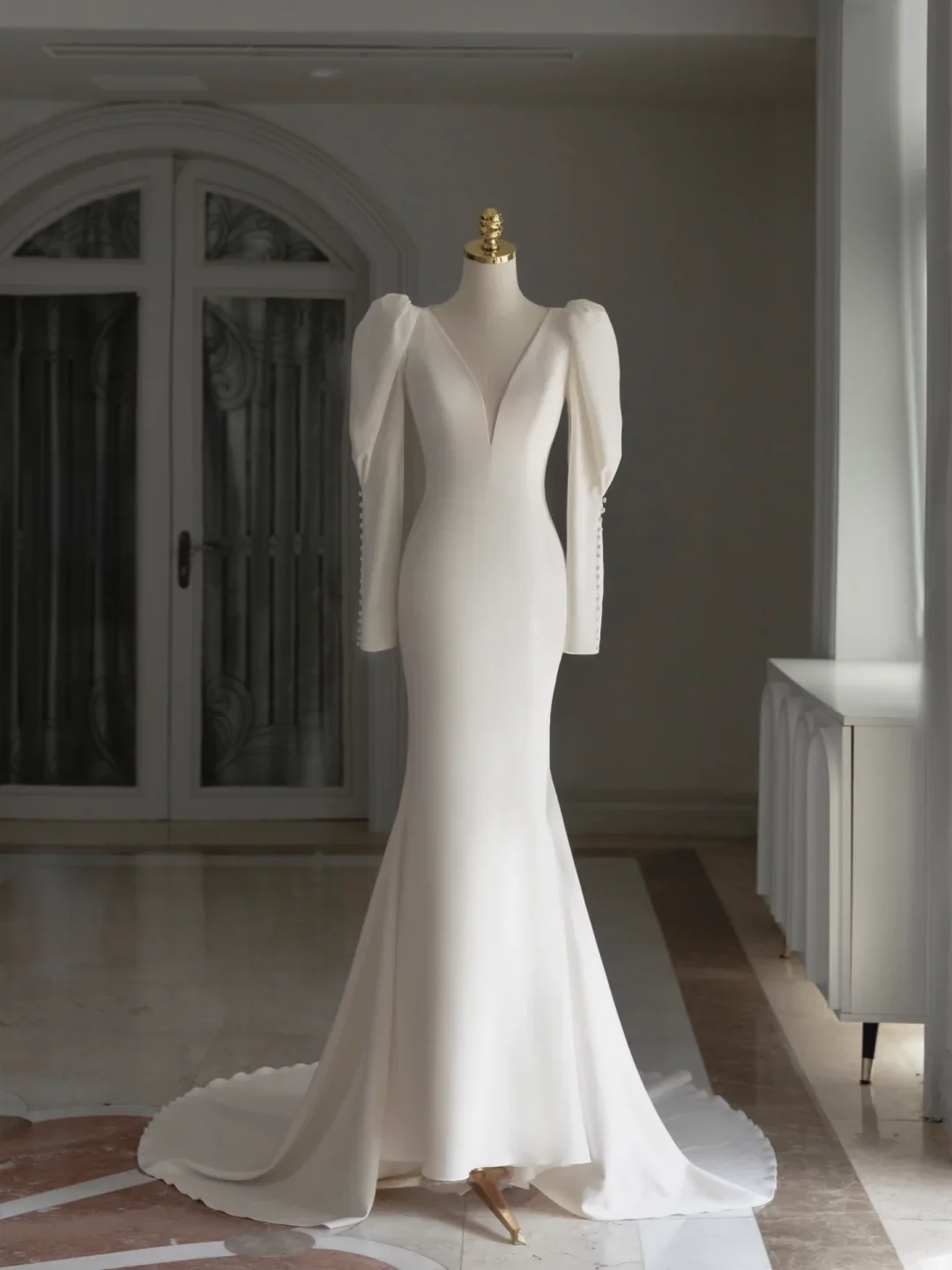 Simple Mermaid V Neck Long Sleeves Satin Wedding Dress With Buttons Wedding Dresses Modest Wedding Gowns Brides Dress DH1297 - Deanwangkt