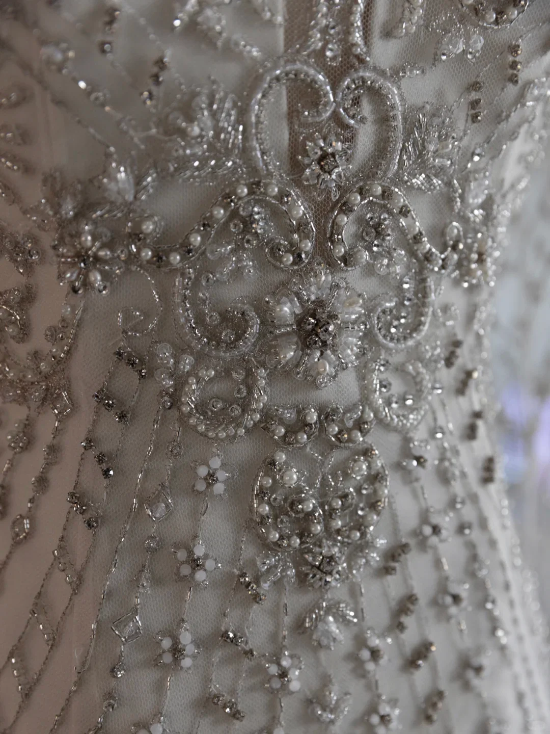 Luxury Mermaid V Neck Sequin With Silver Beads White Wedding Dress Modest Wedding Dresses Princess Wedding Gowns DH1546 - Deanwangkt