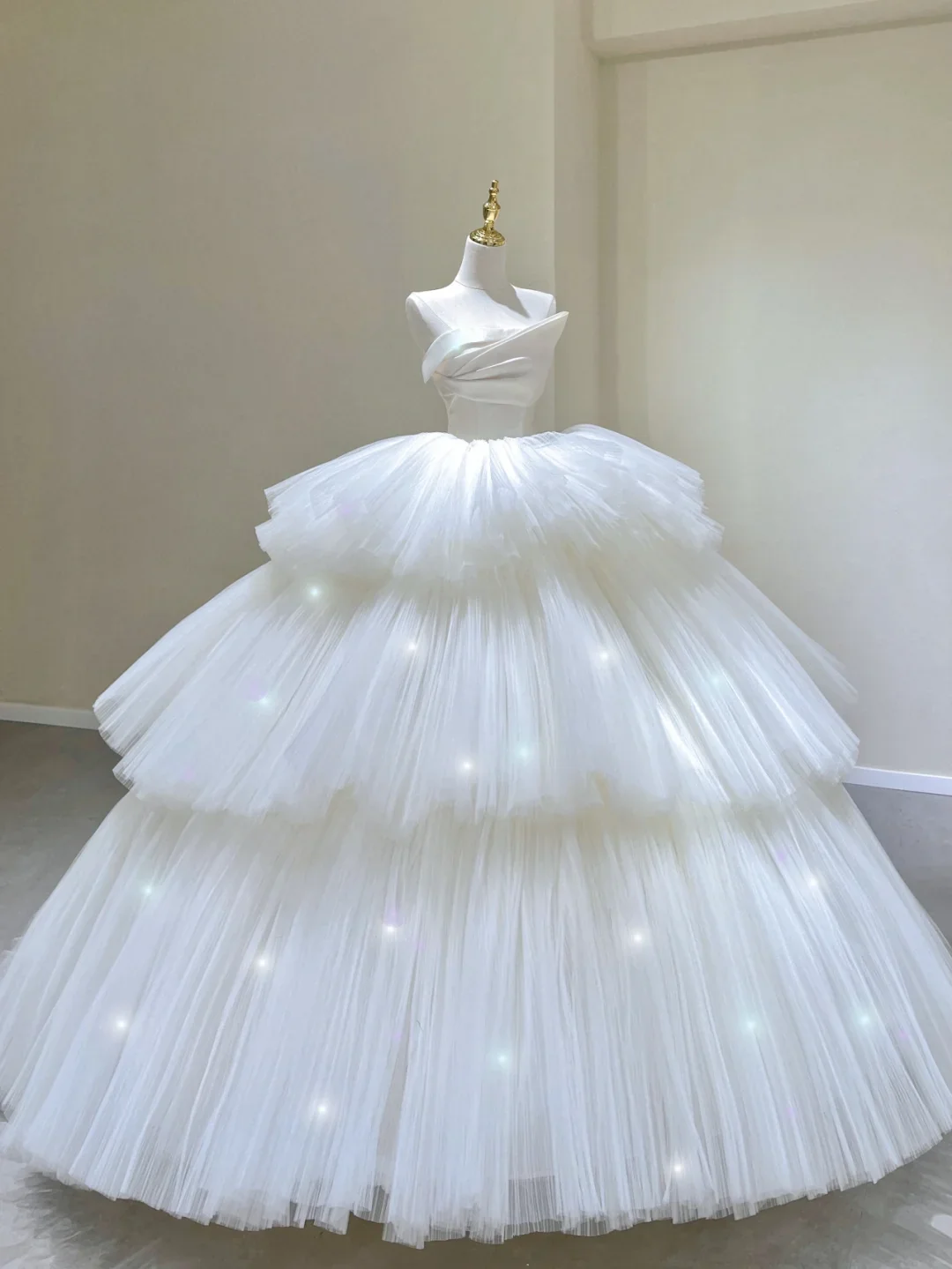 Timeless Ball Gown Strapless Tulle Long White Wedding Dresses Brides Dress DP339 - Deanwangkt