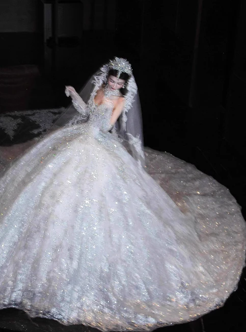 Luxury Sweetheart Neck Ball Gown Beaded Long Wedding Dresses Tulle White Bridal Dresses Sleeveless Bridal Gowns DP3697 - Deanwangkt