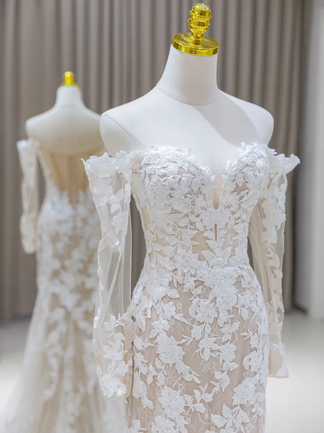 Unique Wedding Dress Mermaid Off The Shoulder Lace Long Sleeves 70s Wedding Dresses Bridal Gowns DH2080 - Deanwangkt