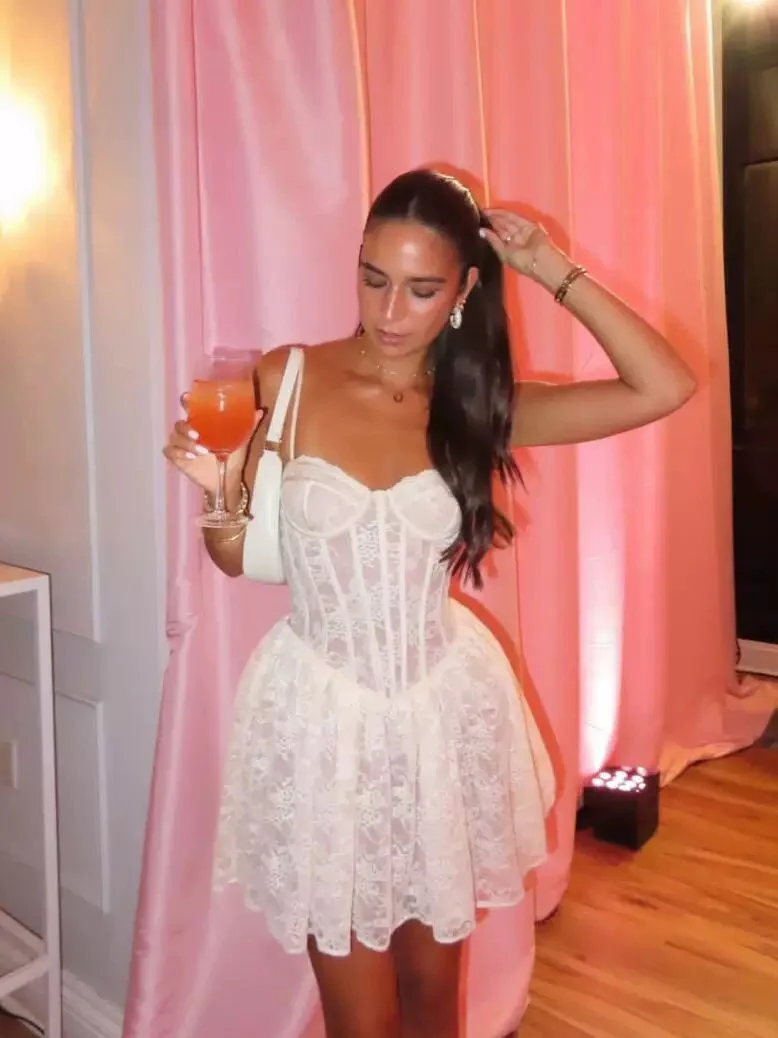 Pretty A line Spaghetti Straps White Lace Formal Homecoming Dresses Short 16th Birthday Outfits Graduation Dress Mini Cocktail Dresses DH2479 - Deanwangkt