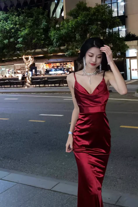 Stunning Mermaid Spaghetti Strap Long Evening Gown Burgundy Satin Formal Dress Elegant Birthday Dress DP2807 - Deanwangkt