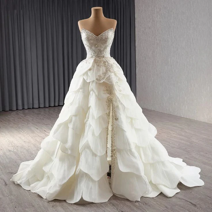 Luxury Ball Gown Wedding Dresses Sleeveless Strapless Sequin Wedding Dress With Train DP610 - Deanwangkt