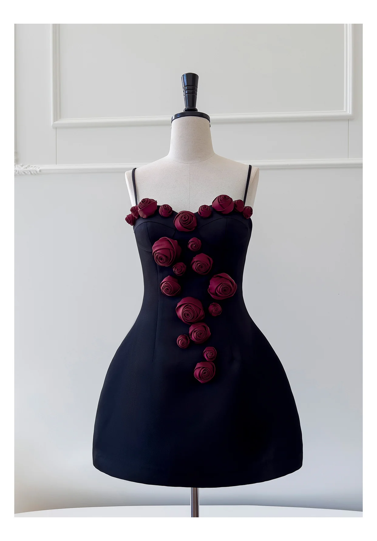 Pretty Ball Gown Spaghetti Straps Little Black Dress Formal Homecoming Dresses Middle School Short 21st Birthday Outfits Graduation Dress Mini Cocktail Dresses DH2305 - Deanwangkt