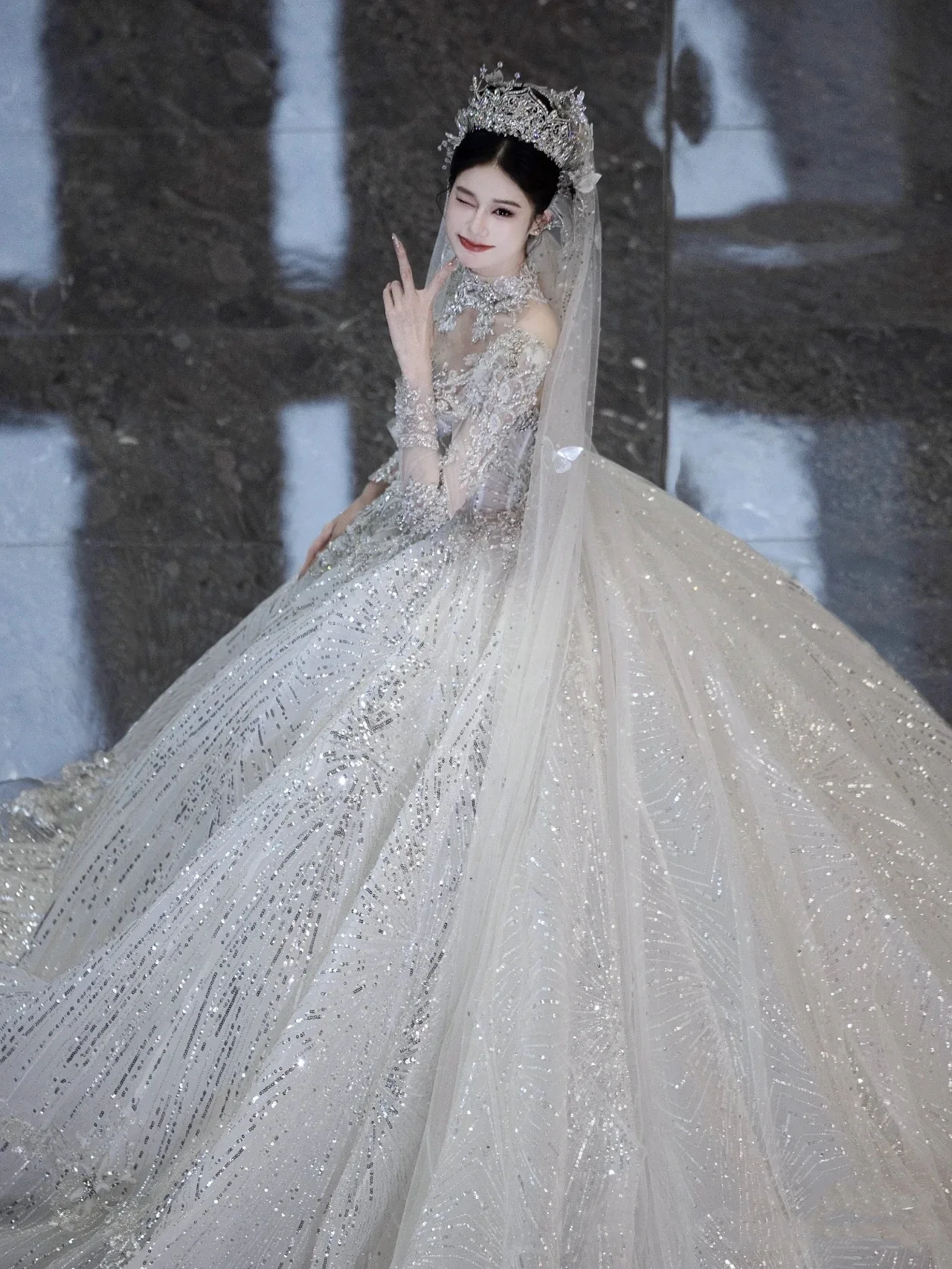 Luxury Ball Gown Sweetheart Sequin With Lace White Wedding Dress Modest Wedding Dresses Princess Wedding Gowns DH1494 - Deanwangkt