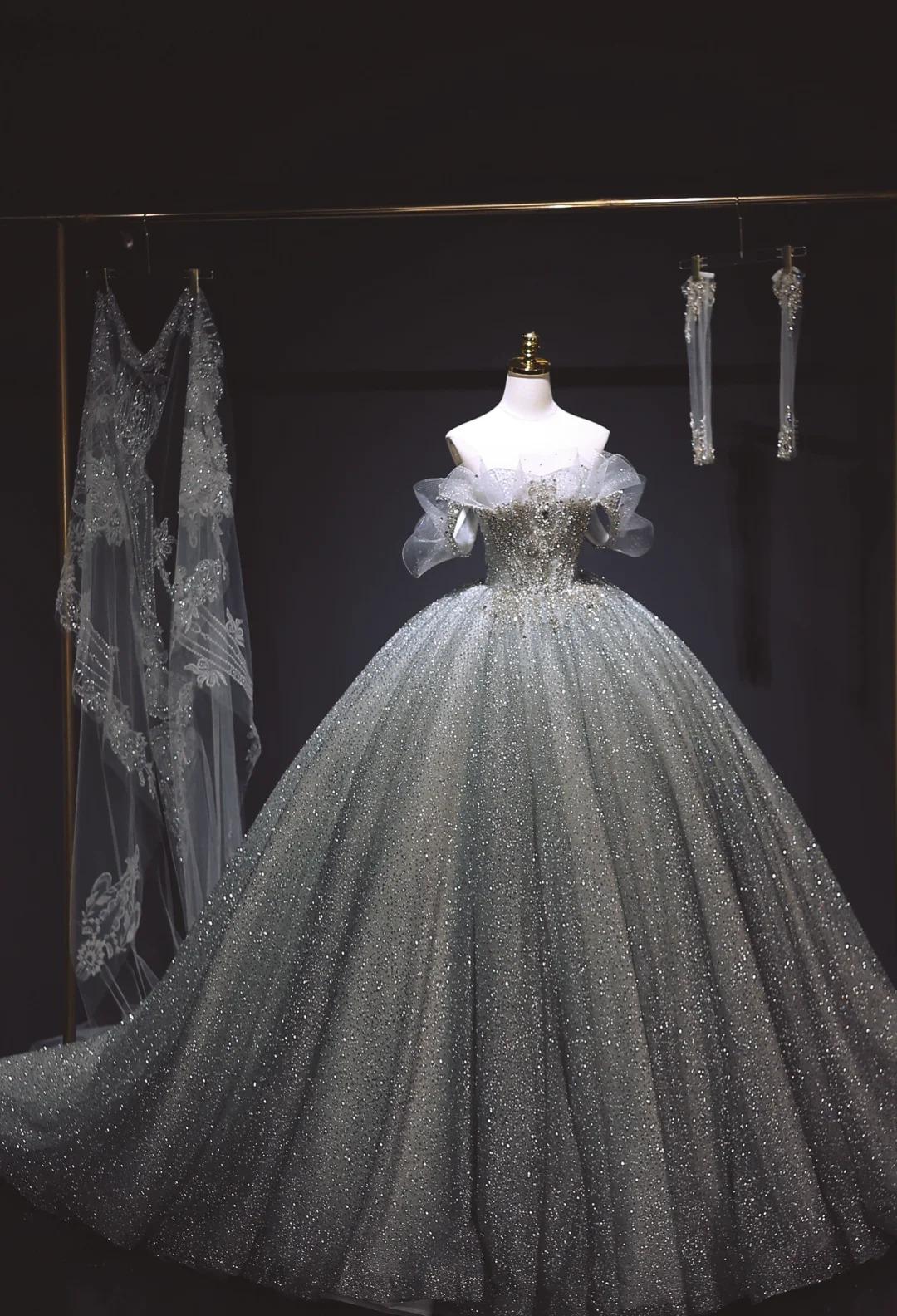 Elegant Off-Shoulder Ball Gown Tulle Wedding Dress Timeless Sparkly Sequins Applique Bridal Gown DP2918 - Deanwangkt